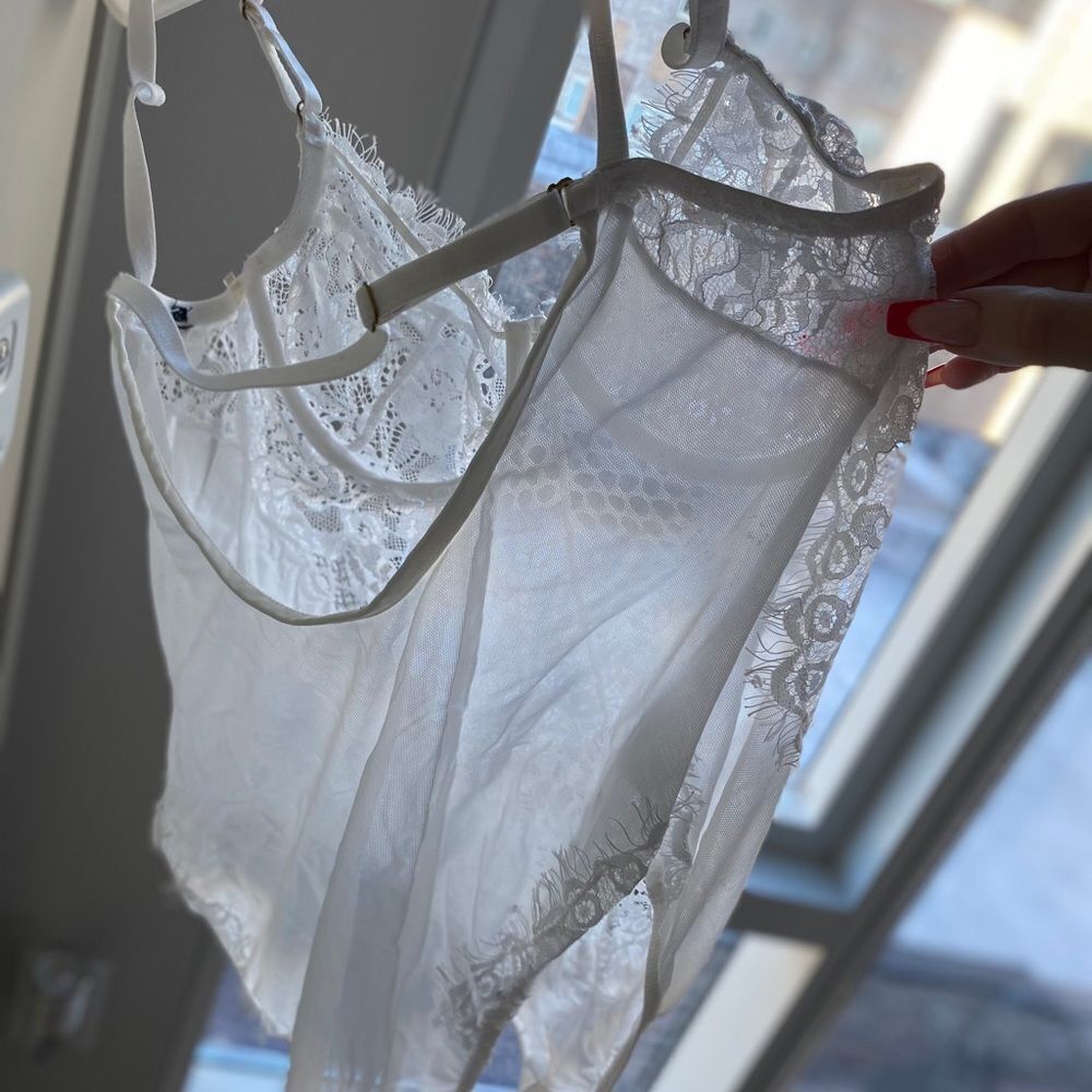 Akira Lace Bodysuit Bundle - Picture 8 of 11